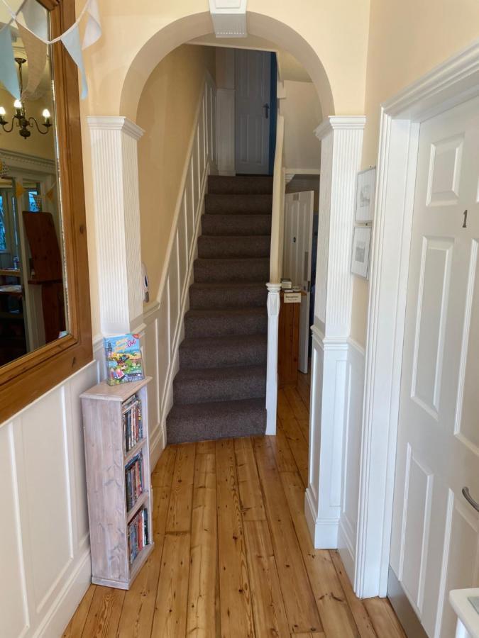 The Courtyard Guest House Great Yarmouth Extérieur photo