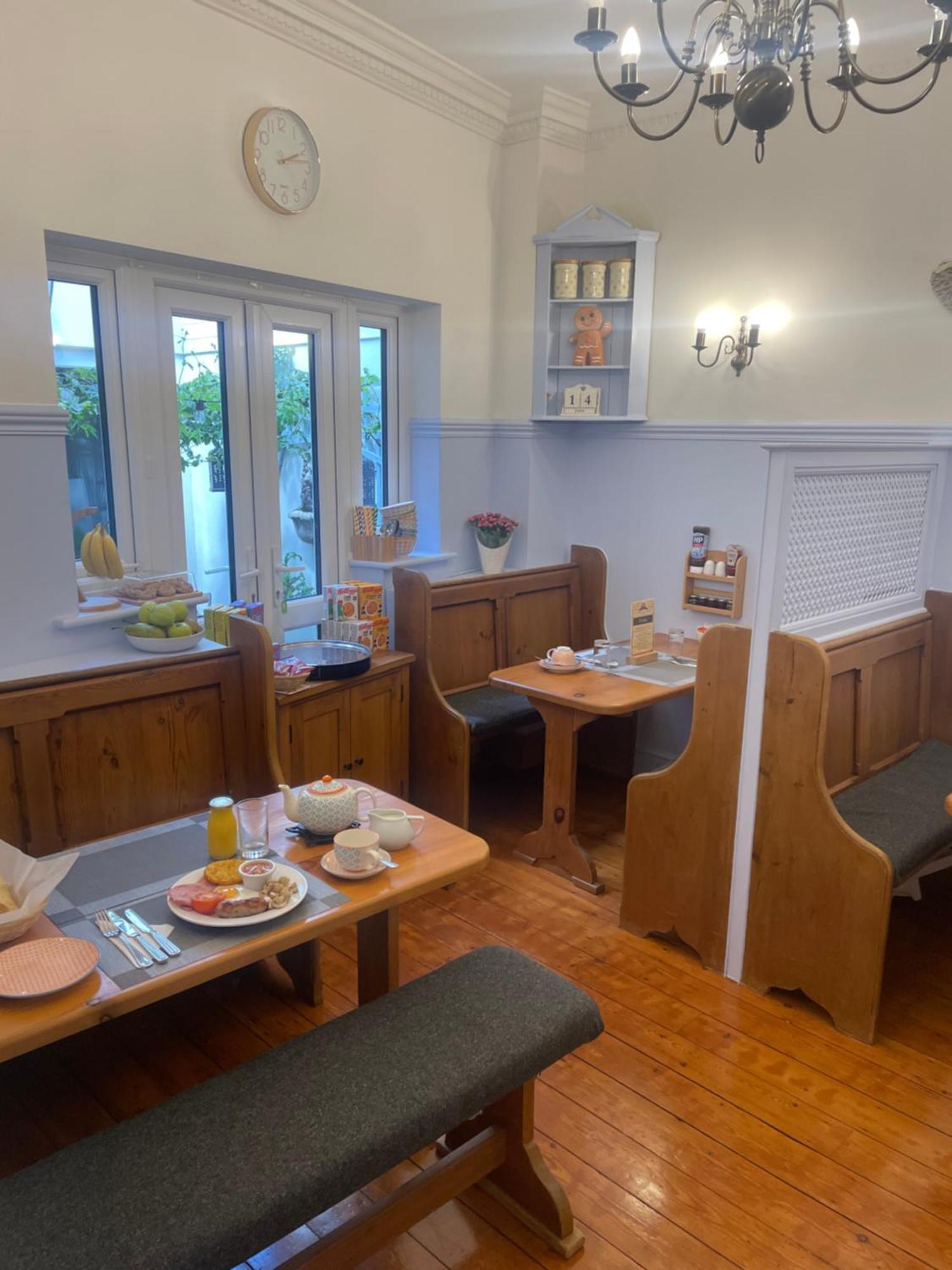 The Courtyard Guest House Great Yarmouth Extérieur photo