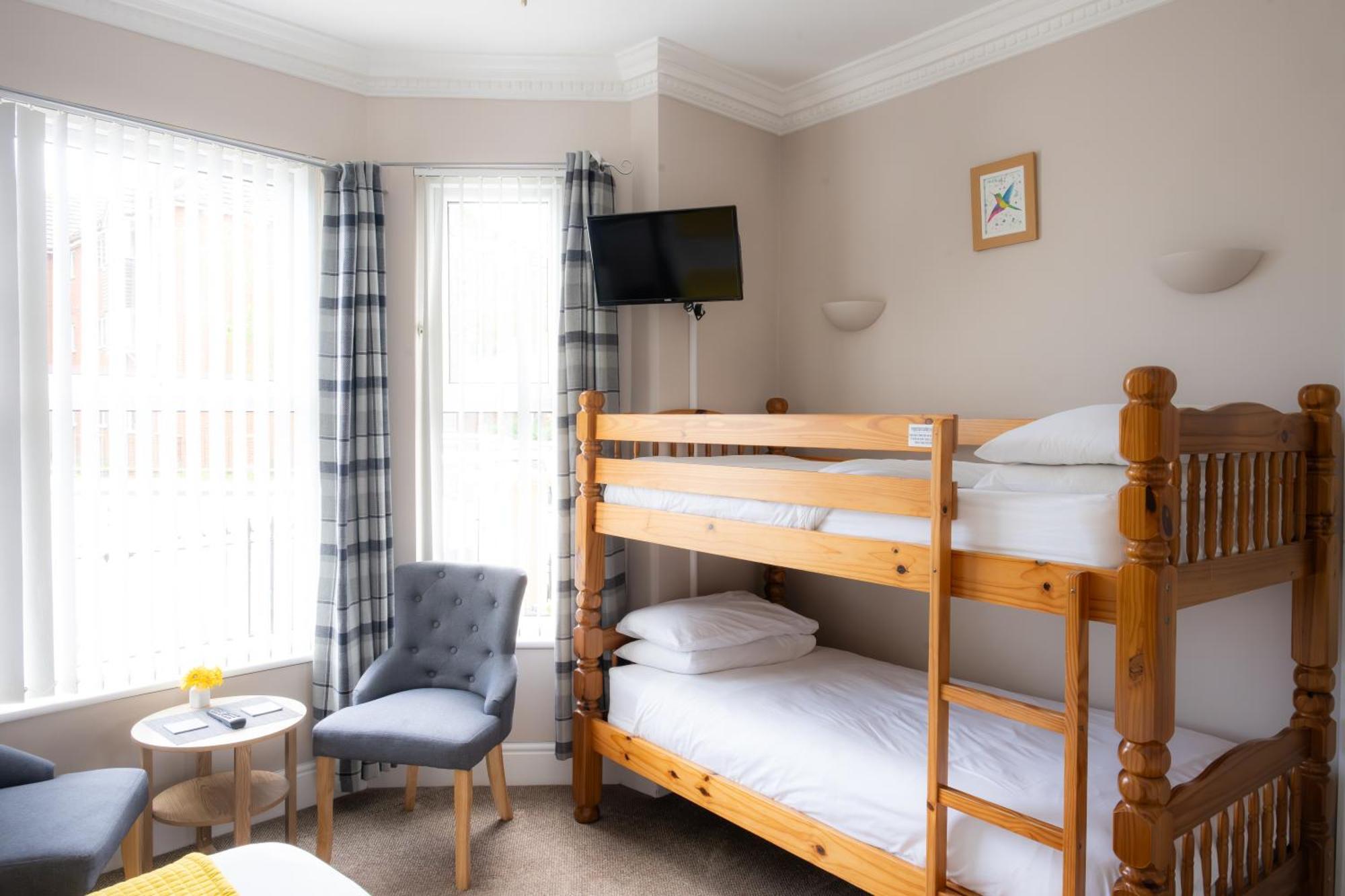 The Courtyard Guest House Great Yarmouth Extérieur photo