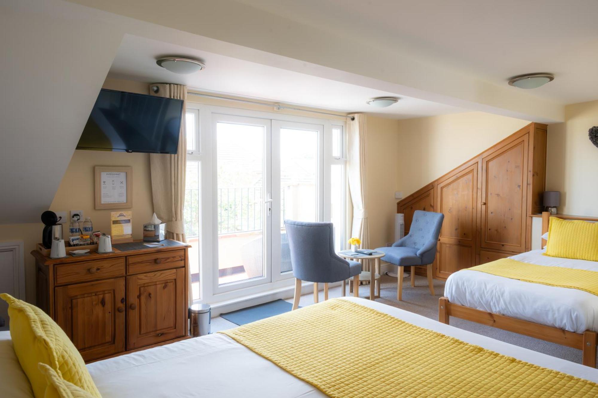 The Courtyard Guest House Great Yarmouth Extérieur photo