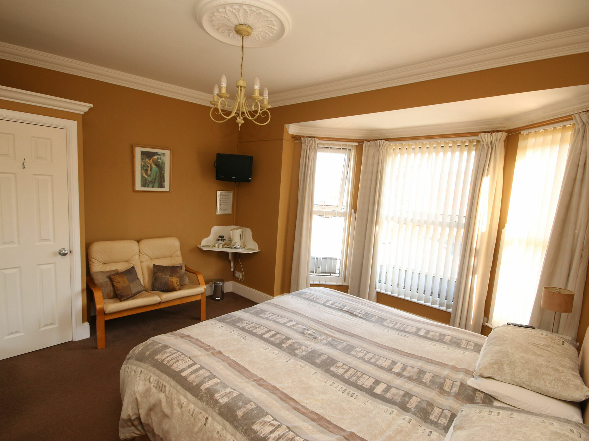The Courtyard Guest House Great Yarmouth Extérieur photo